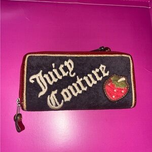 VINTAGE RARE Juicy Couture Velour Wallet Strawberry 🍓 2009